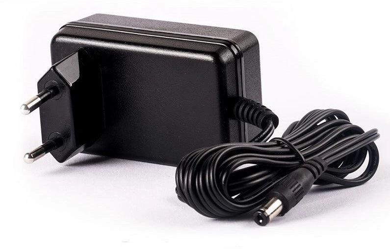 Caricabatterie 4S per batterie agli ioni di litio 14,4V-14,8V 1A Spina rotonda