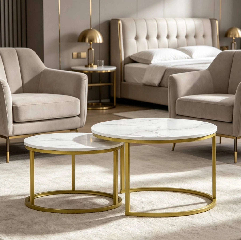 Set di 2 tavolini da caffè impilabili oro e bianco effetto marmo