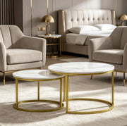 Set di 2 tavolini da caffè impilabili oro e bianco effetto marmo