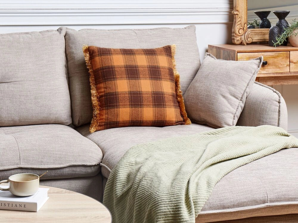 Cuscino decorativo con motivo a scacchiera e nappe rettangolari nero e arancione 45 x 45 cm camera da letto soggiorno stile retrò