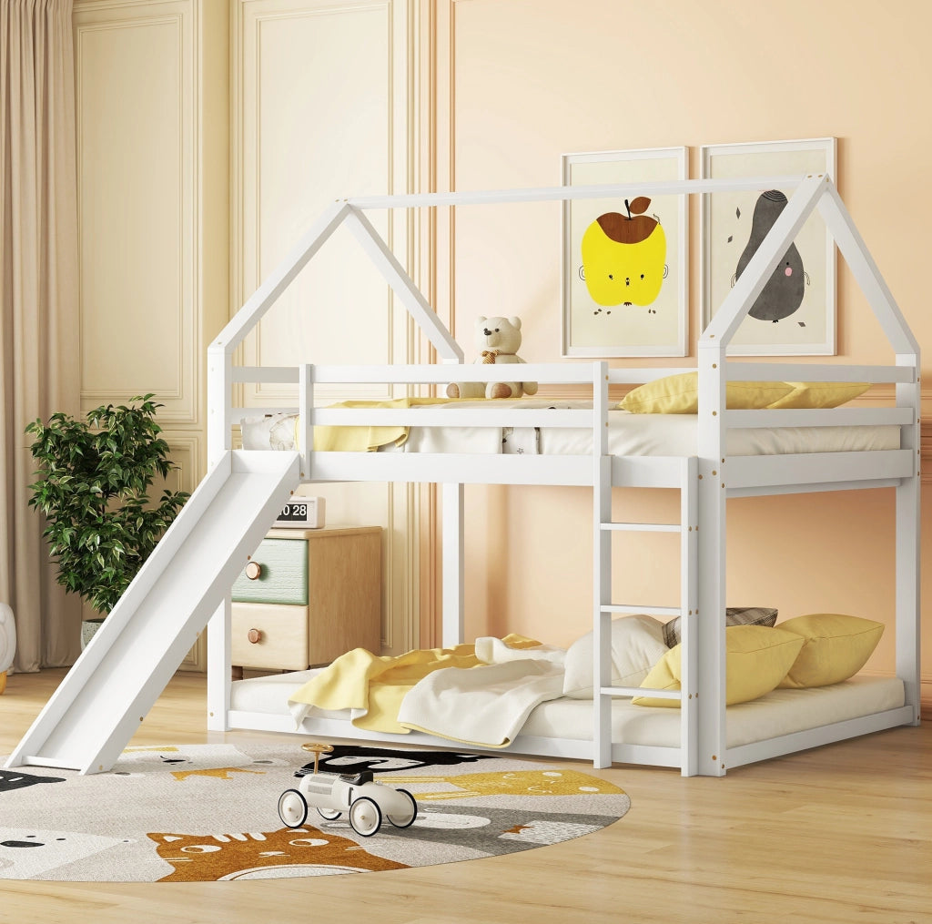 Letto a castello a casetta 140x200 cm con scivolo bianco