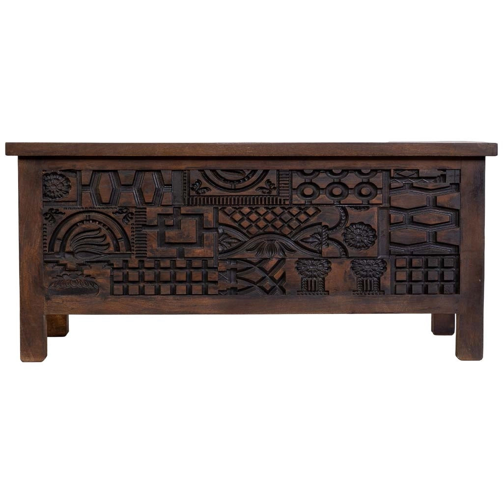 Baule in legno marrone intagliato a mano 100x40x46h cm