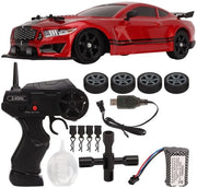Auto a Controllo Remoto 18 km/h - Auto Drift a Controllo Remoto - Frequenza di Trasmissione 2,4 GHz - Illuminazione a LED - Accelerazione Completa - Sospensioni Indipendenti
