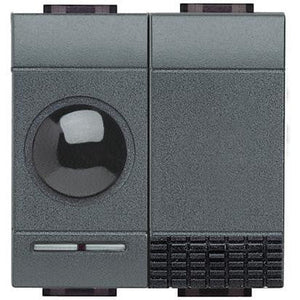 Living Light - Attuatore carichi 16A - L4672N