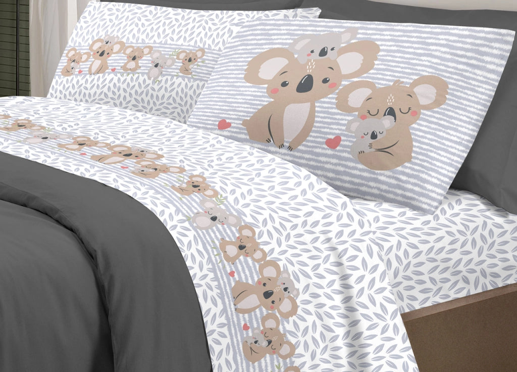 Completo Lenzuola Letto Pensieri Delicati 100% Cotone Dis. Koala Family - Piazza E Mezza - Grigio