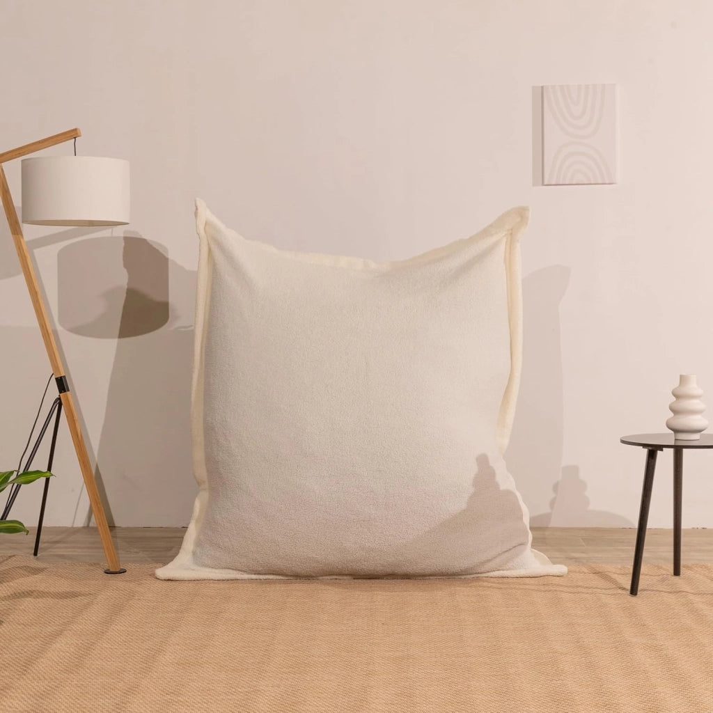 Pouf Poltrona a Sacco - Imbottitura in Schiuma, Molto Confortevole - Tessuto Sherpa Morbido - Fodera Lavabile - Pouf Divano Gigante (180 x 140 cm, Bianco)