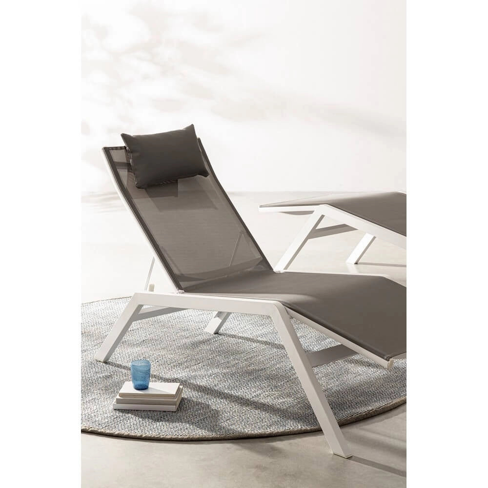 Chaise Longue da Esterno con Poggiatesta in Alluminio e Textilene - SOLIDITY