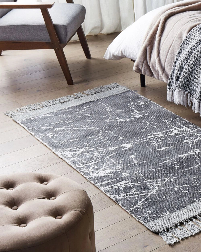 Tappeto moderno in viscosa con frange 80 x 150 cm grigio stile moderno contemporaneo camera da letto soggiorno