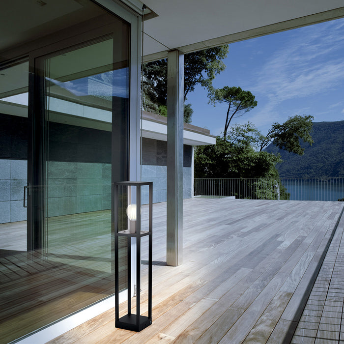 Piantana Esterno Contemporaneo Cascinetta Alluminio Nero Vetro Bianco 1 Luce E27