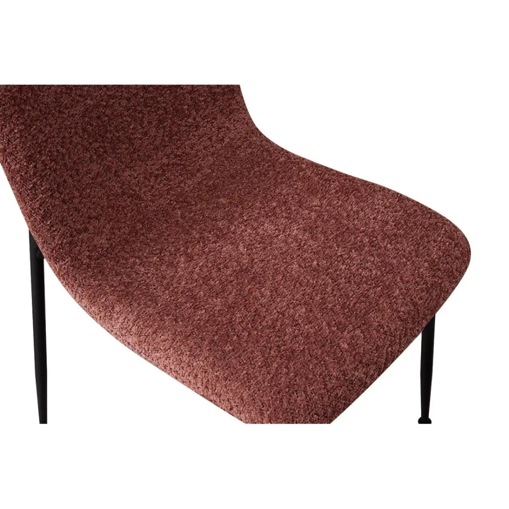 Sedia ALICE – Tessuto bouclé rosa e gambe in metallo nero – Comfort moderno e stile trendy