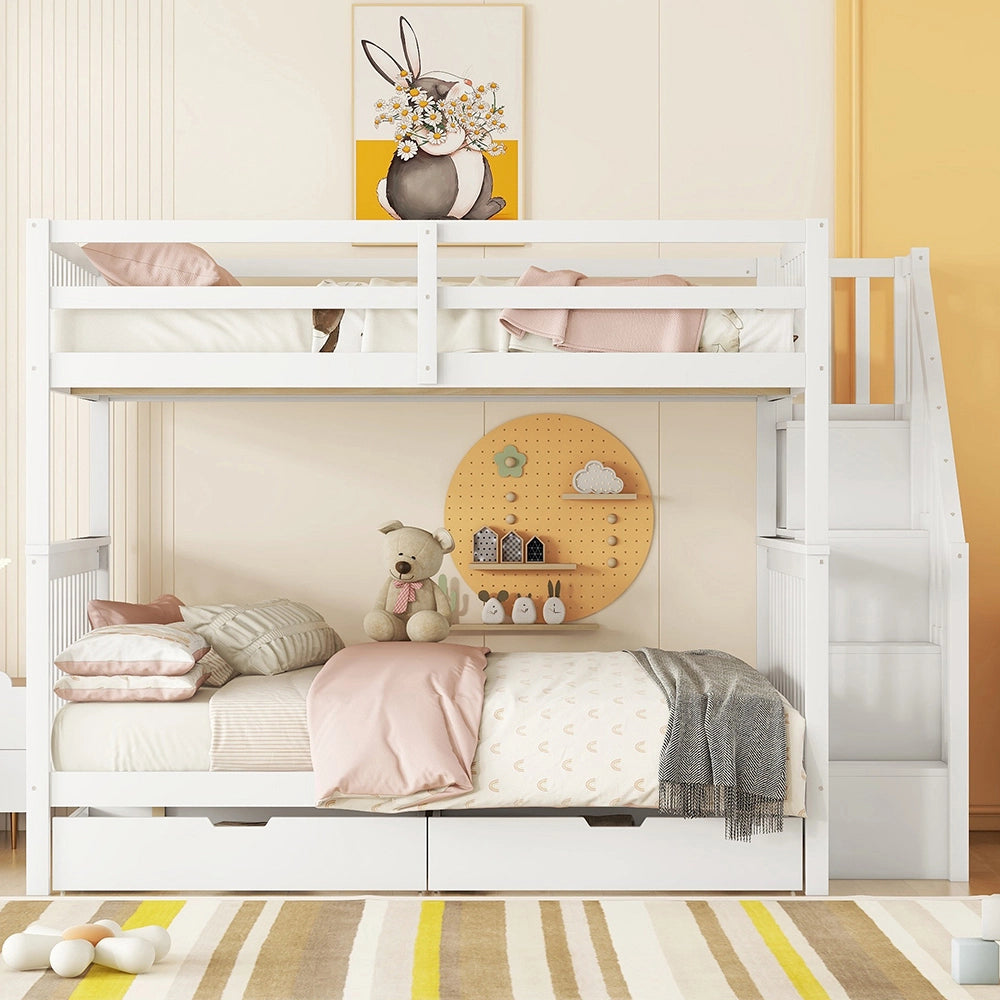 Letto a castello per bambini - Xylo - 140x200 cm - Bianco - Con scala, ripiani e due cassetti