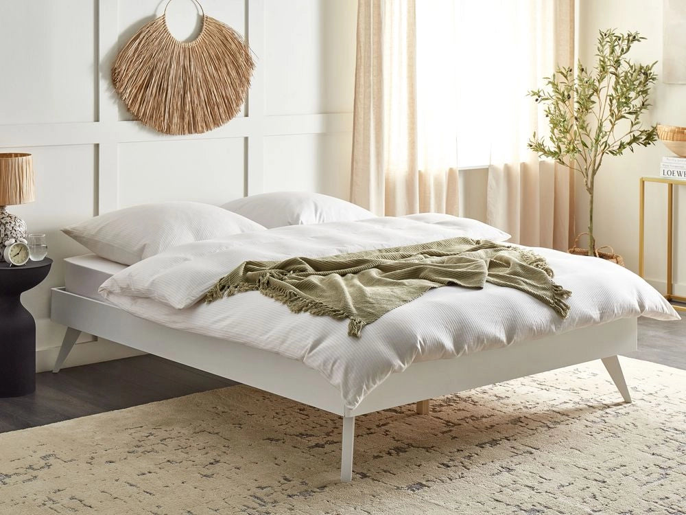 Letto in Legno bianco con Rete a Doghe Gambe in Legno 160 x 200 cm stile rustico camera da letto