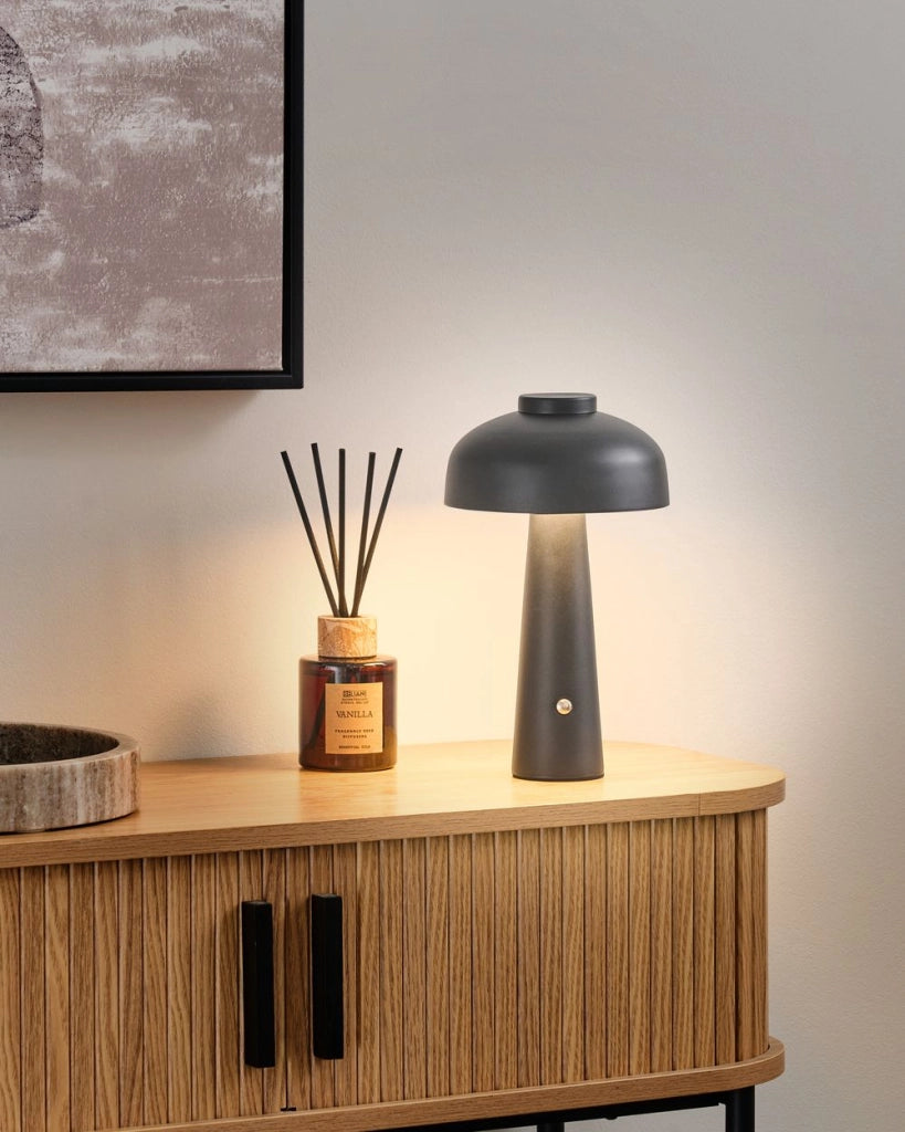 Lampada da tavolo in ferro con luce LED wireless fungo nero stile moderno