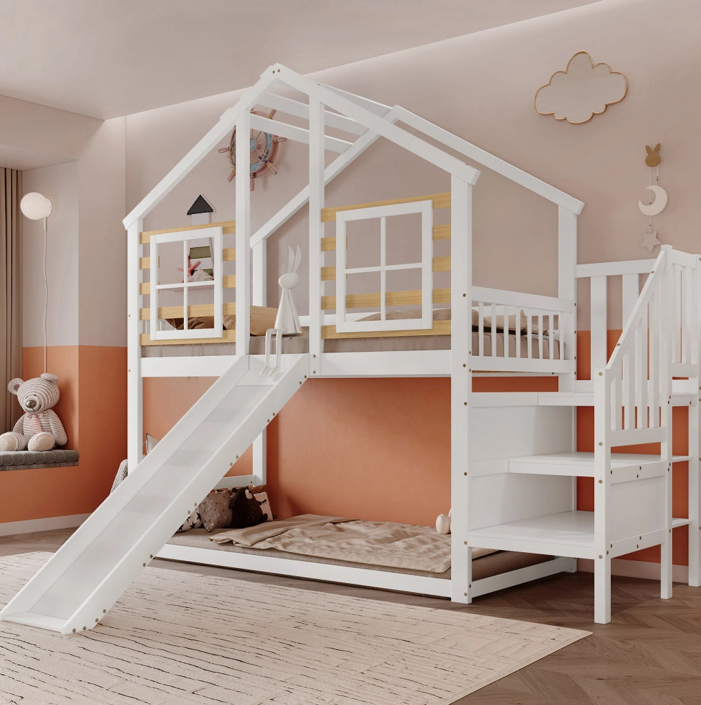 Letto a castello con scivolo, scala e finestra, bianco e naturale