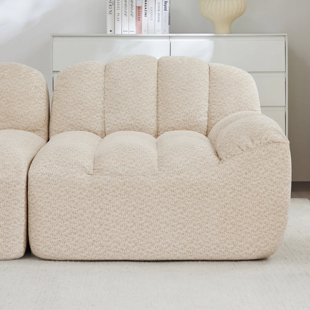 Divano modulare a 2 posti a forma di L con pouf, design senza telaio, beige chiaro