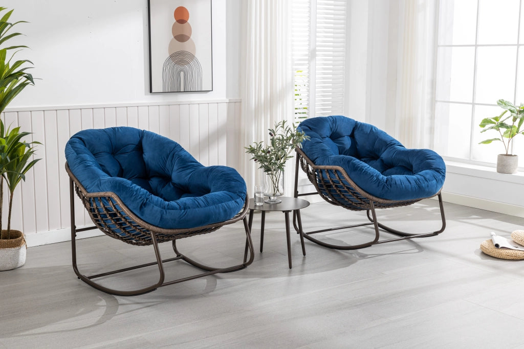 Sedia a dondolo in rattan con schienale imbottito per giardino e terrazzo in acciaio blu navy