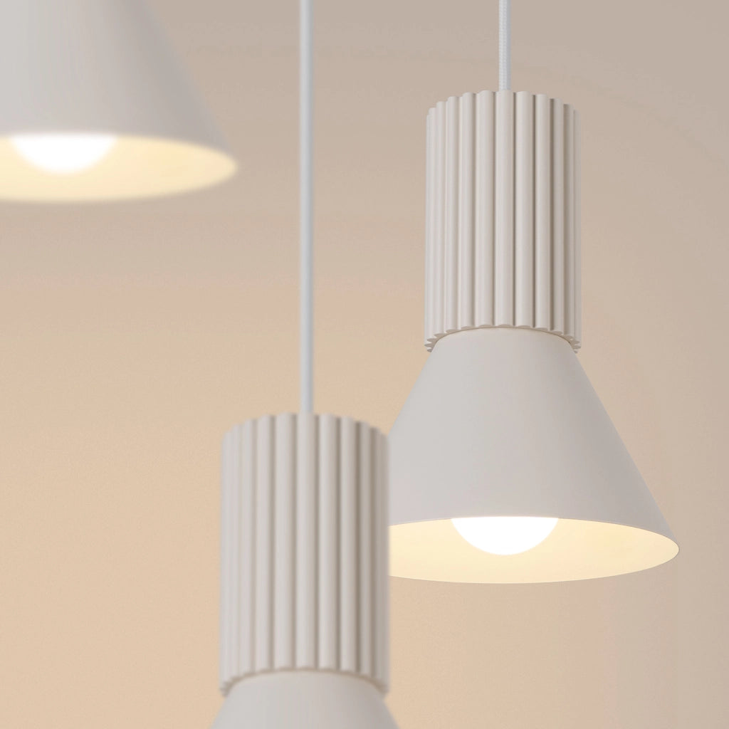 Lampada sospensione moderna beige 3 coni rigati E14
