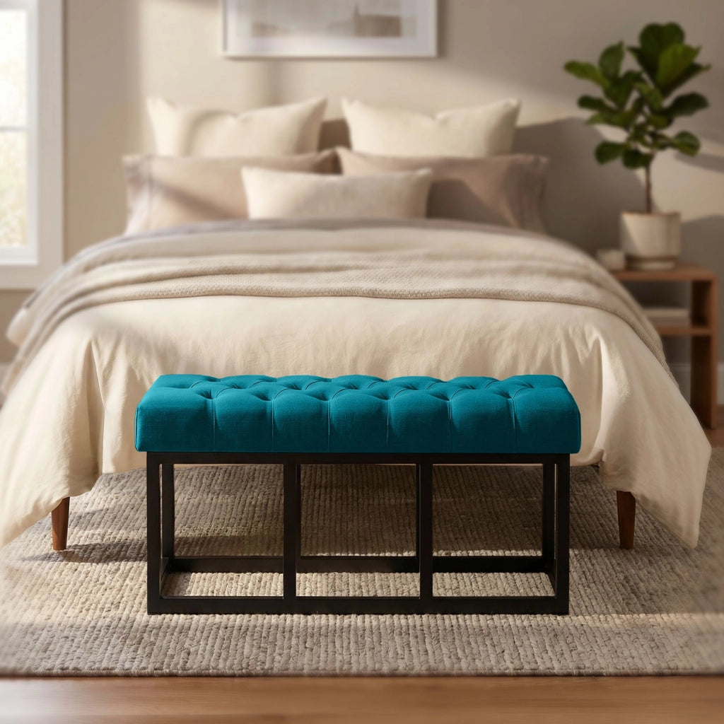Panca design AMUN in metallo nero opaco e tessuto blu,100 cm