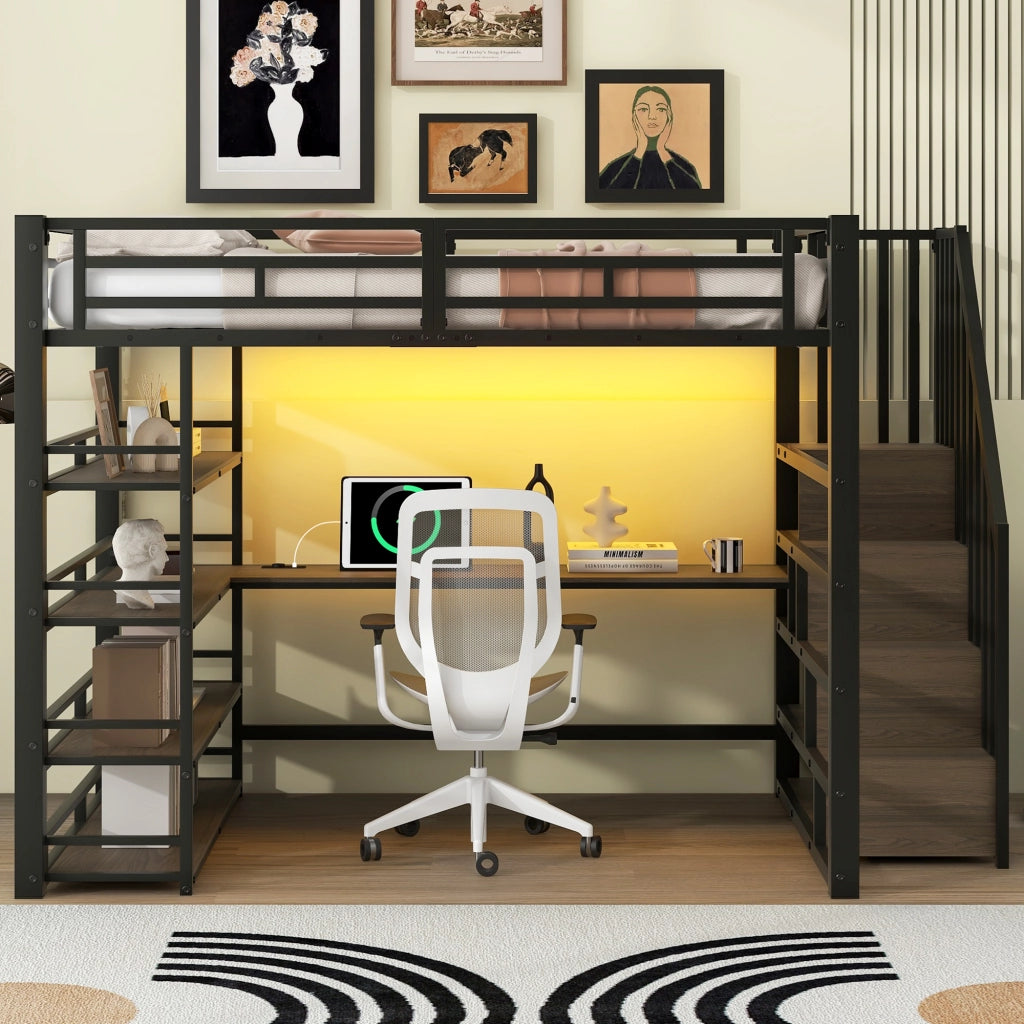 Letto a soppalco 140 × 200 cm con scrivania integrata, ripiani, LED, stazione di ricarica USB et metallo nero, senza materasso