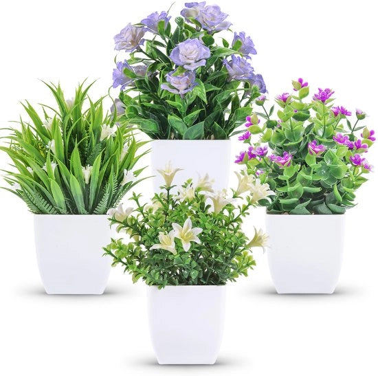 Quattro pacchetti di piccole piante artificiali mini con fiori per decorazione di soggiorno, bagno, cucina, balcone, decorazione di camera