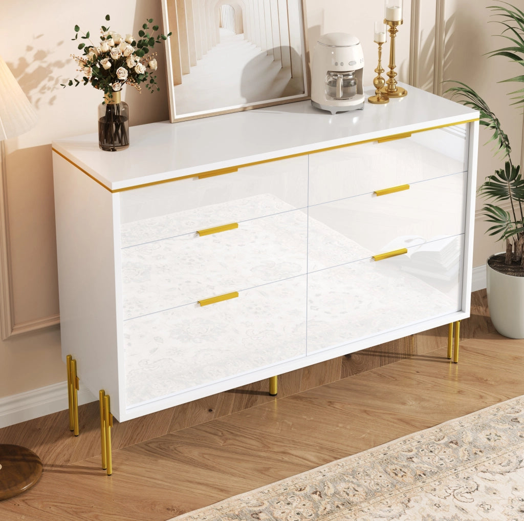 Sideboard moderno a 6 cassetti 120 cm bianco con frontali lucidi e dettagli oro
