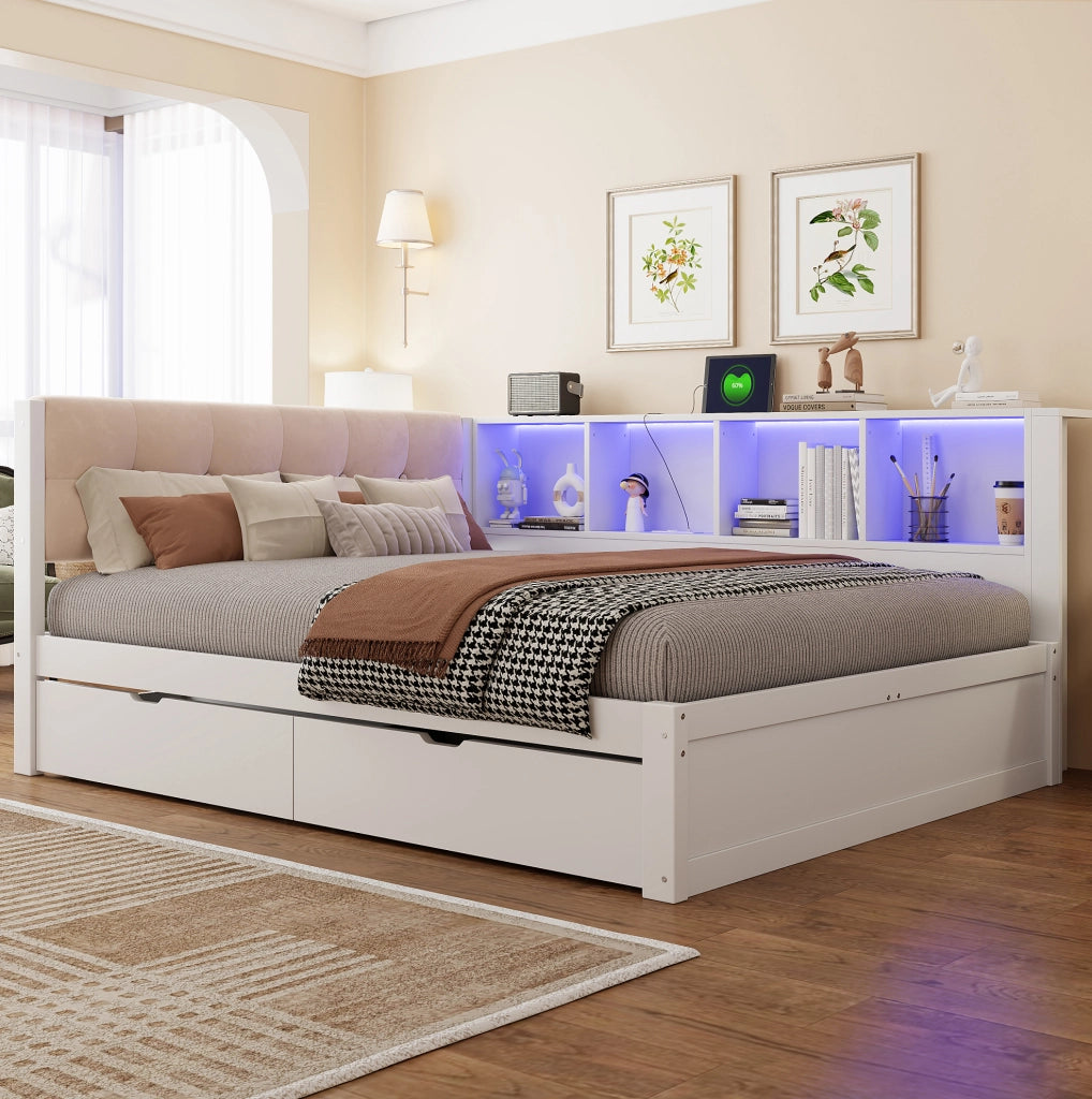 Letto daybed 140x200 cm in legno di pino e MDF bianco con cassetti; mensola e USB