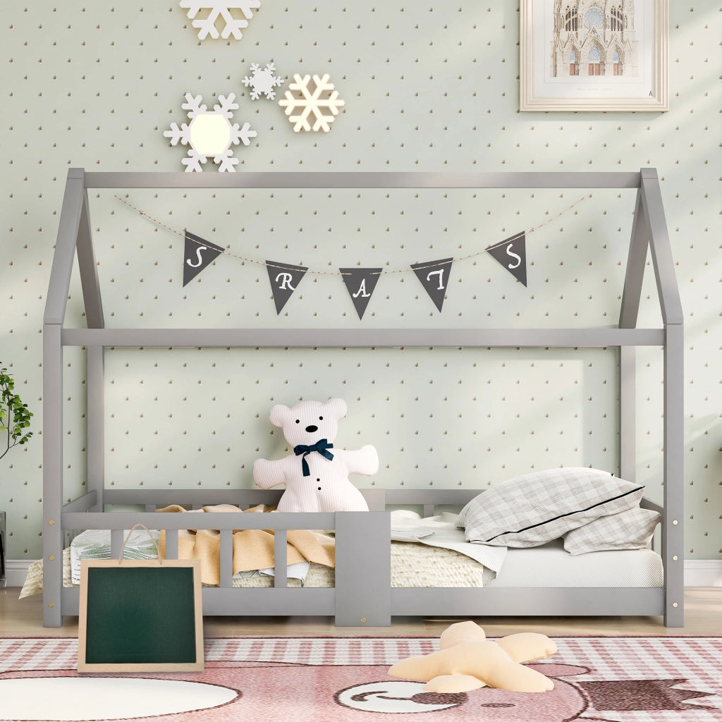 Letto a casetta per bambini 90 x 200 cm in legno di pino grigio con lavagna e sponde di sicurezza