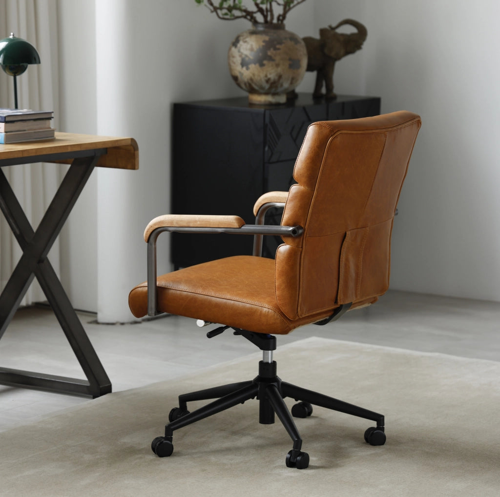 Sedia da ufficio 73x59x87 cm in pelle marrone, regolabile e stabile –