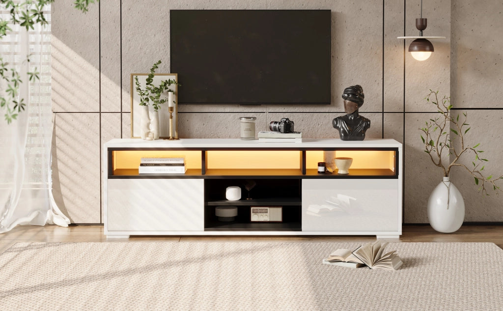 Mobile porta TV con LED, 2 ante e vani aperti, finitura lucida, per piccoli soggiorni, bianco, 150 × 35 × 50 cm