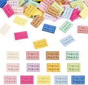 Etichette di Suede manufatturate a mano - 65 pezzi - Etichette microfibra - Formato rettangolare - 13 colori - Dimensioni 12,5 x 19,5 mm - Etichette per capi
