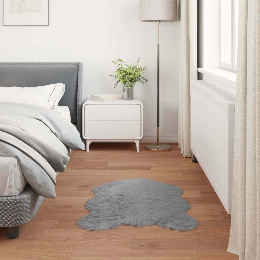 Tappeto in finta TAFALLA Grigio 60 x 90 cm Poliestere 42021541