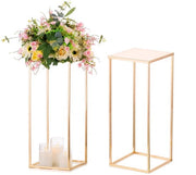 Vaso quadrato dorato da 60 cm con piatto, set da due vasi alti, standard fiori geometrici, vasi metallici, vasi da tavolo per festa, compleanno, ricevimento, fidanzamento