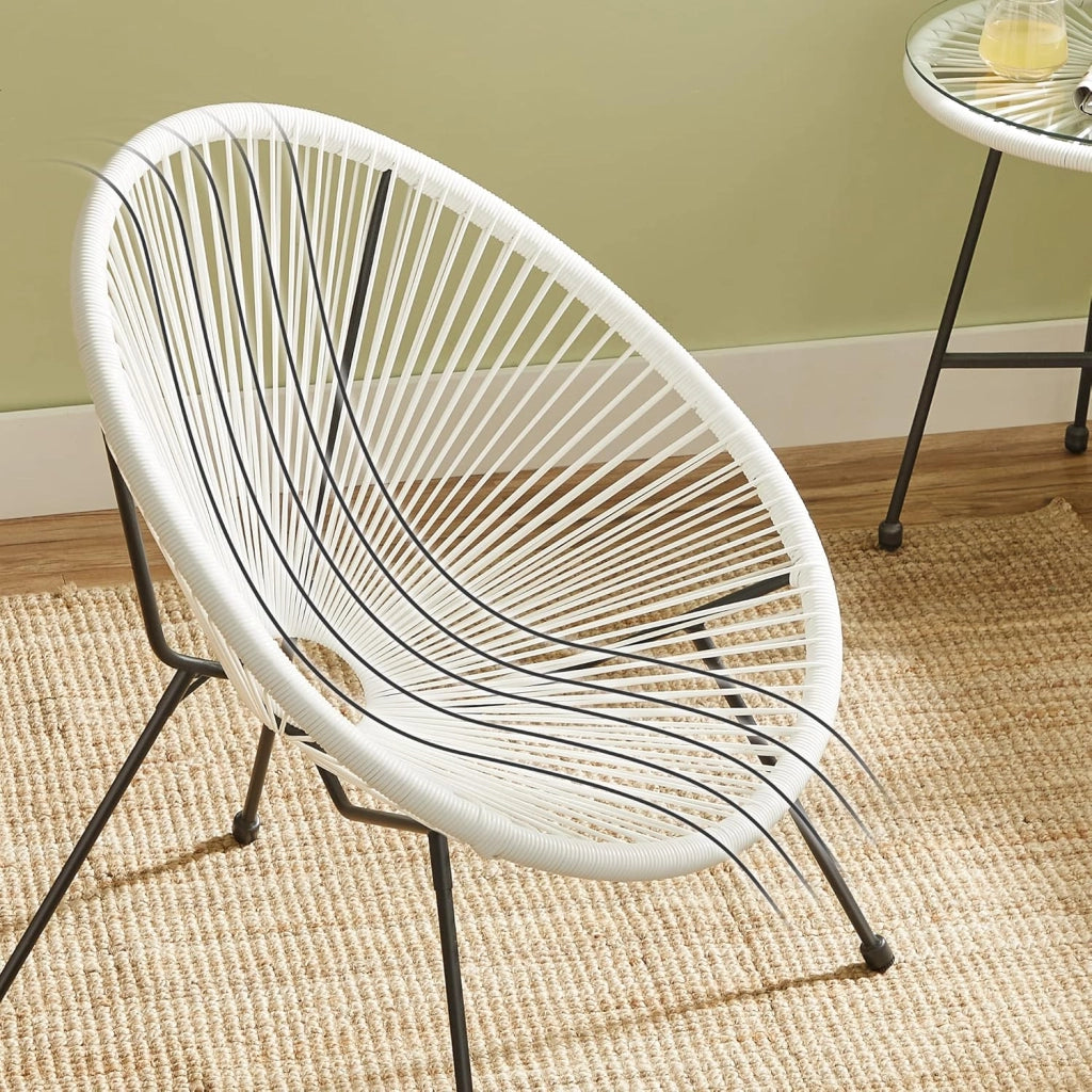 SONGMICS Mobili da Giardino Set 3 Pezzi, Sedia Acapulco, Poltrona da Esterno, Tavolino con Piano in Vetro e 2 Sedie, Set Conversazione per Interni ed Esterni, Bianco GGF013W02