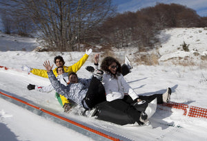 Slitta per Neve 135x38x34 cm in Acrilico Pomodone Slittone Nero