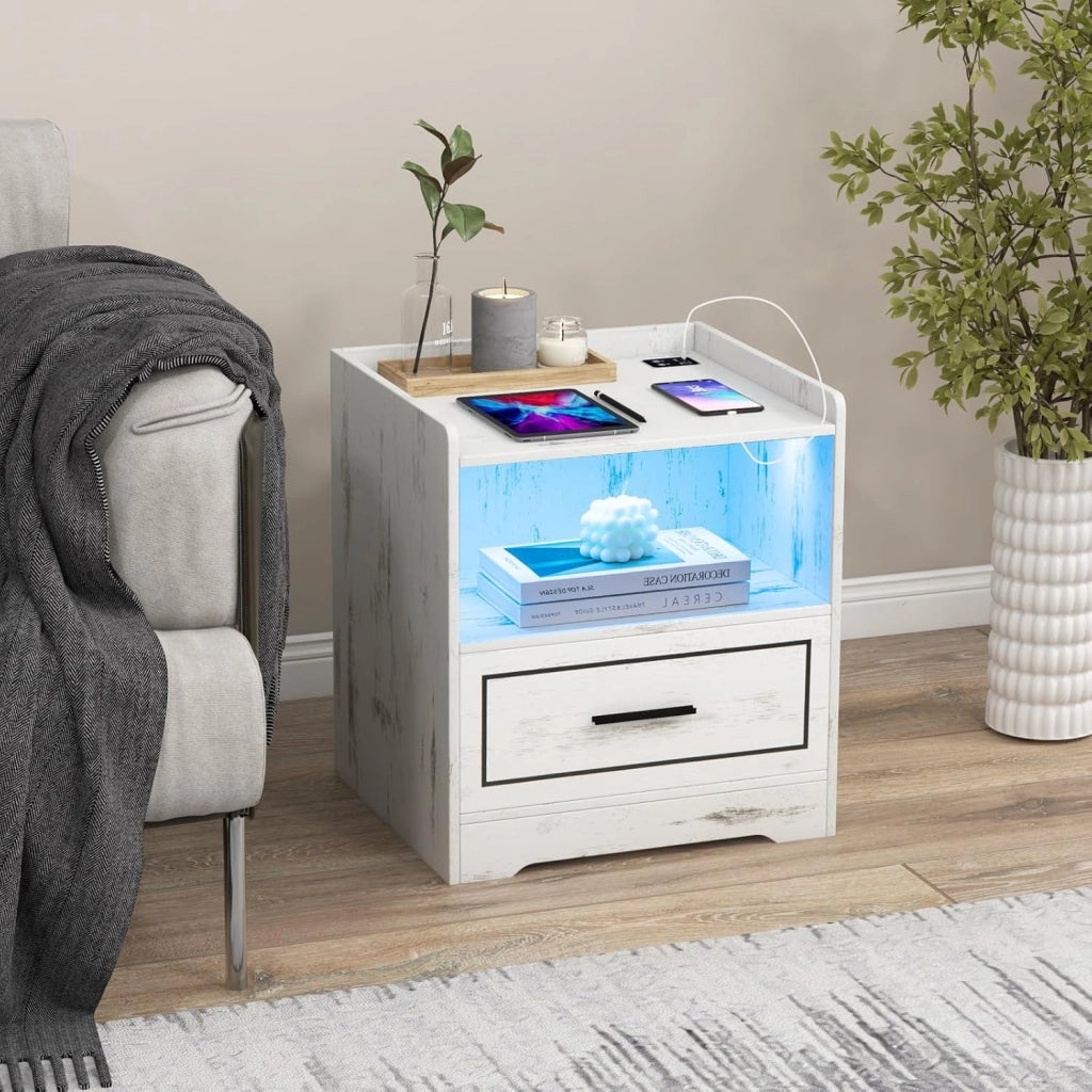 Comodino con Luce a LED(3 colori) e Cassetto, Tavolino da Divano con 2 Porte USB, Tavolino da Caffè con Sensore di Movimento, 45x40x50 cm, Bianco