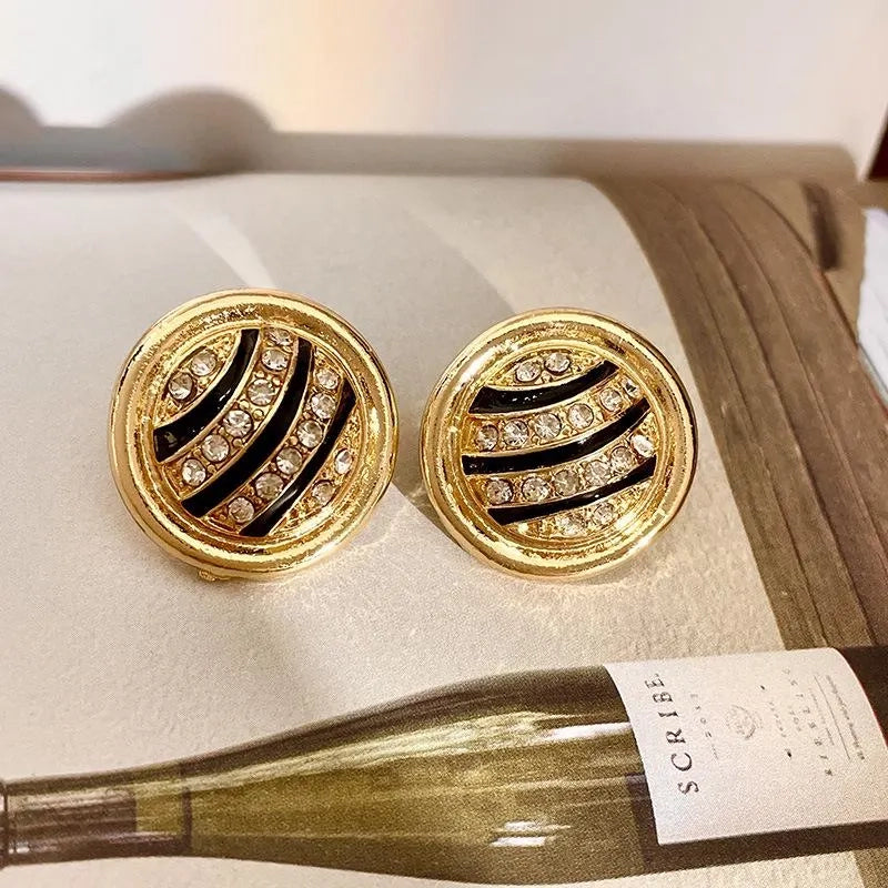 Set di gioielli con perline di semi di zebra nera: collana, orecchini e bracciale fatti a mano.