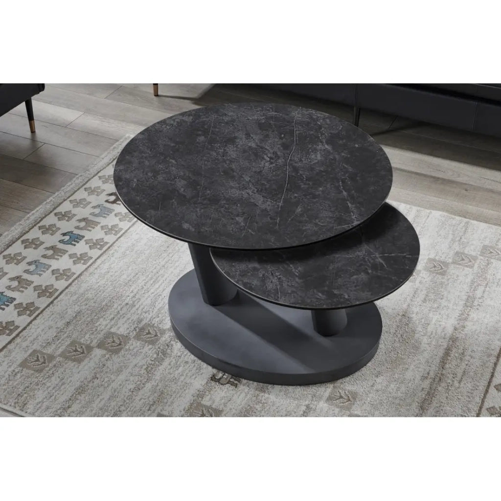 Table bassa VIRELLO – Tavolino rotondo Ø80 cm – Pietra naturale grigio scuro & metallo – Design contemporaneo e robusto