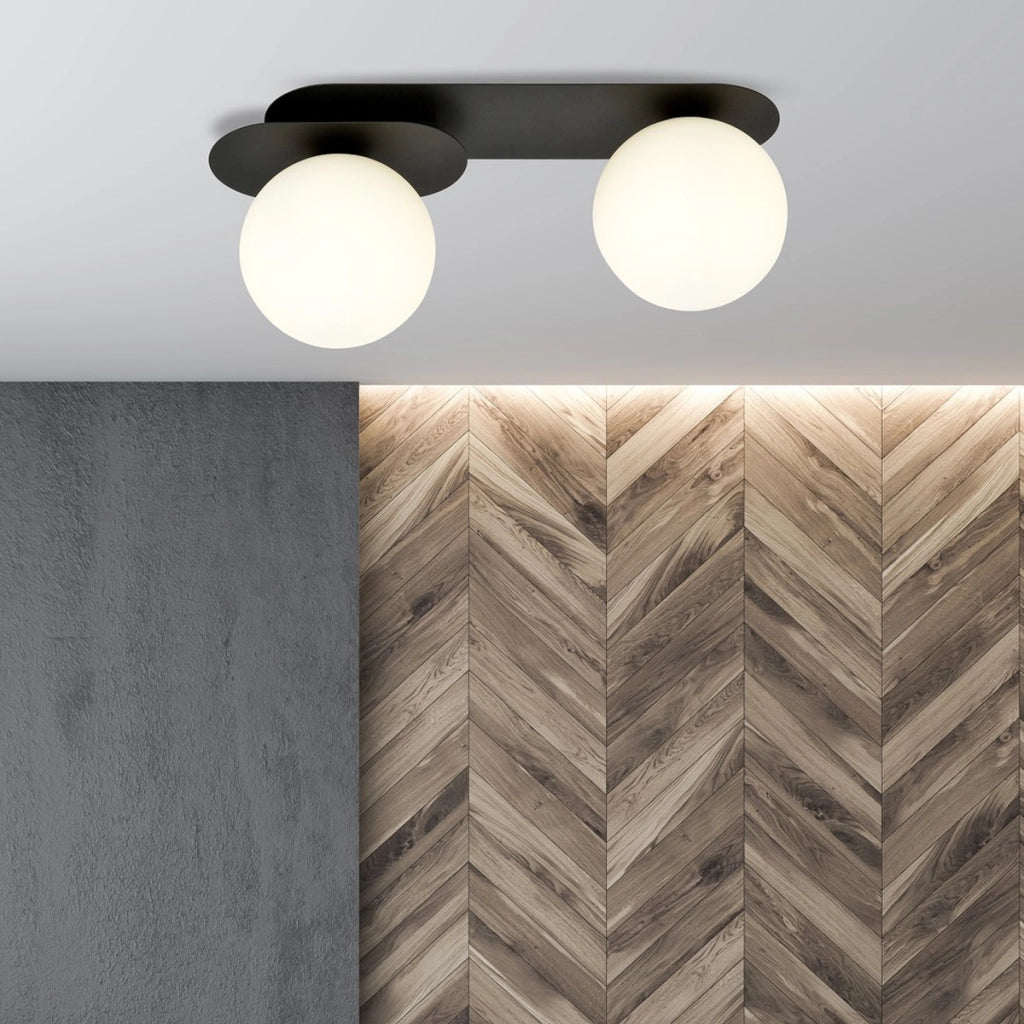 Lampada da soffitto PLAZA in acciaio nero e vetro opale