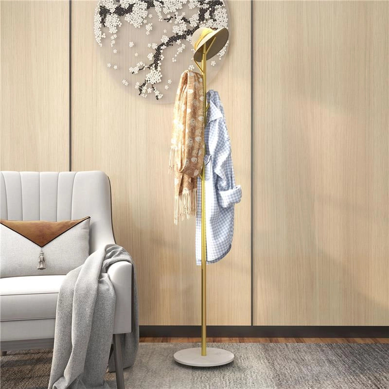APPENDIABITI DA TERRA AUTOPORTANTE CON 8 GANCI, BASE IN MARMO E ACCIAIO, 132X164CM, ORO