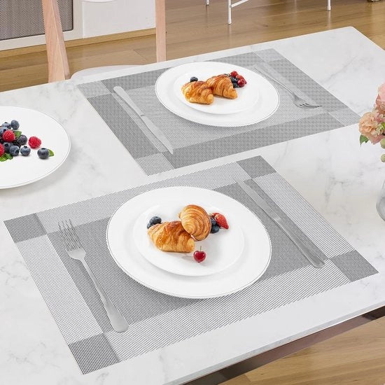 Set di 8 Piatte di Pizzo in Vinile Grigie 45 * 30cm