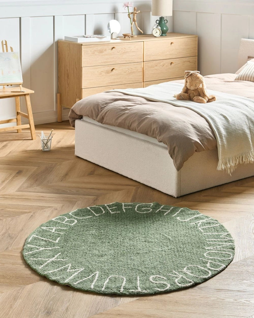 Tappeto Verde Cotone ø 120 cm Rotondo fatto a mano con alfabeto stile Boho Soggiorno Bambini Camera dei bambini