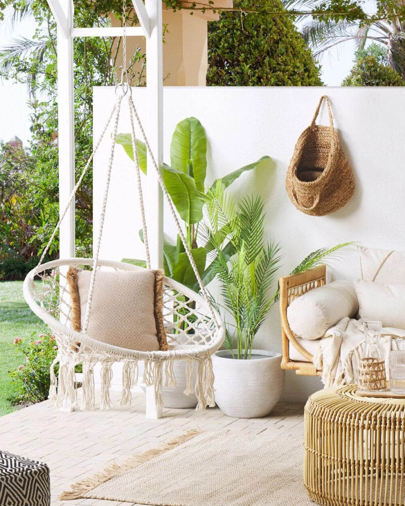 Sedia sospesa poltrona pensile Sedile intrecciato in macramè bianco Sedia a dondolo per interni Stile Boho