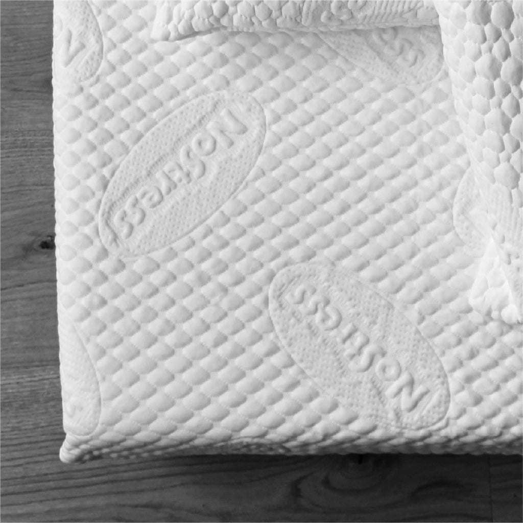 Linea Coprimaterasso e Federe Massaggianti No Stress – Effetto Micro-Massaggio Trapuntato, Tessuto Morbido e Traspirante, Angoli Elastici Resistenti Singolo