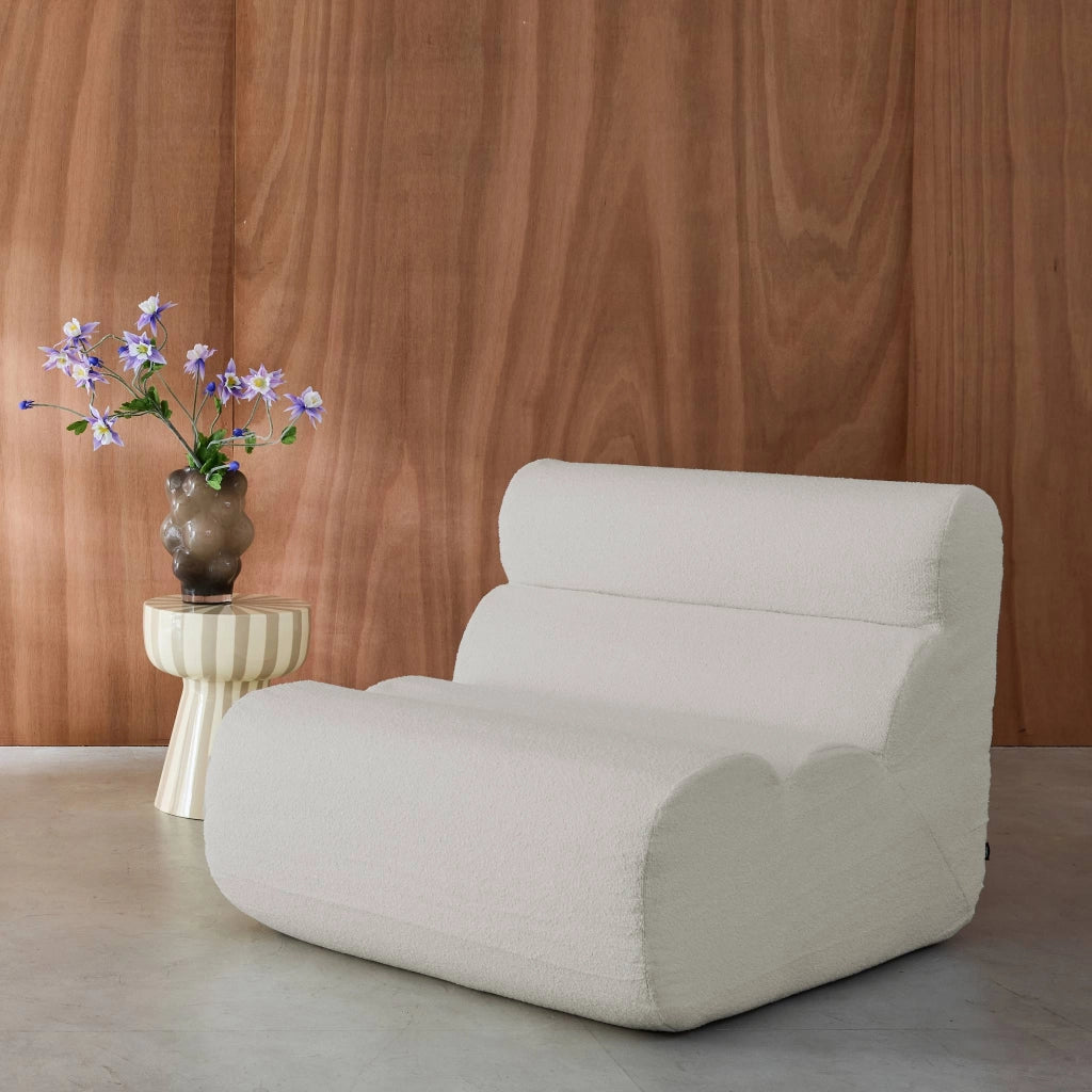 Poltrona bouclé testurizzata, bianco
