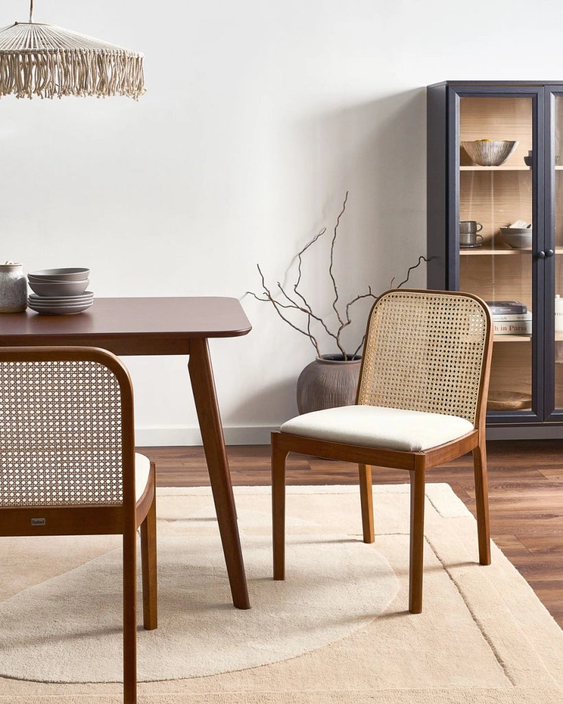 Set di 2 Sedie da pranzo in rattan a treccia viennese Schienale in poliestere Seduta in gomma Telaio in legno senza braccioli Marrone chiaro e beige chiaro