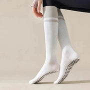 2 paia di calze sportive per donne, fitness, corsa, sbarre, calze di compressione, pantaloncini di compressione, calze, yoga, calze per gambe, adatti per uomini e donne, calze di compressione per donne (nero + bianco)