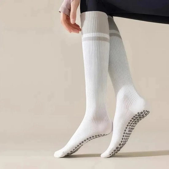 2 paia di calze sportive per donne, fitness, corsa, sbarre, calze di compressione, pantaloncini di compressione, calze, yoga, calze per gambe, adatti per uomini e donne, calze di compressione per donne (nero + bianco)