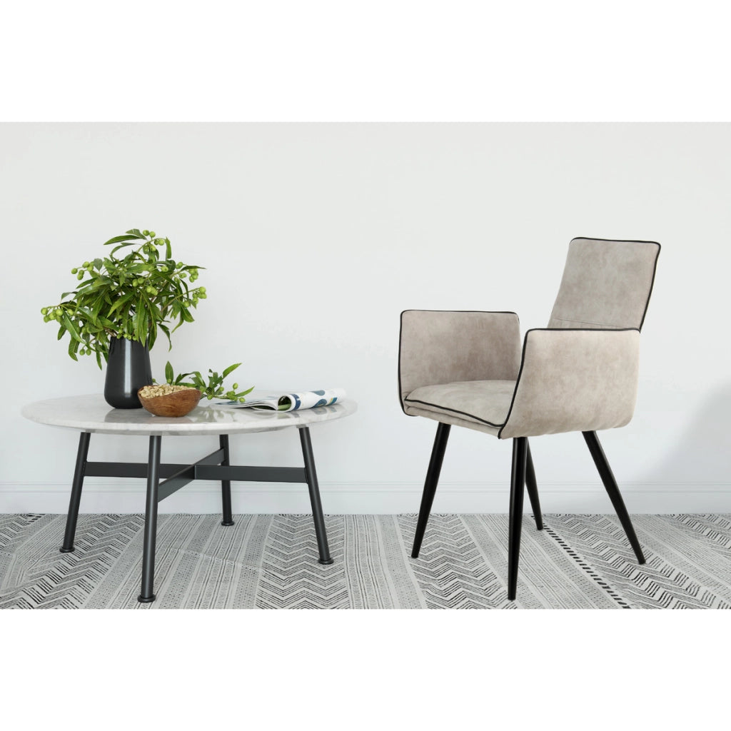 Set di 2 sedie con braccioli Penelope in ecopelle sabbia