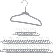 Set di 50 grucce per bambini con fodera antiscivolo, ganci per pantaloni e fori per cappuccio - ruote per girare in grigio