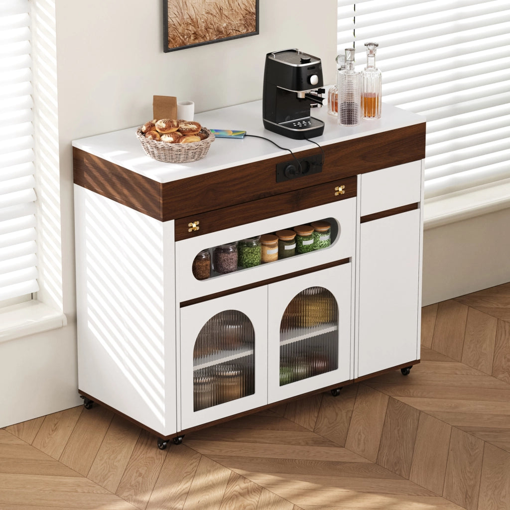 Isola cucina estensibile con prese, ruote e vetrine